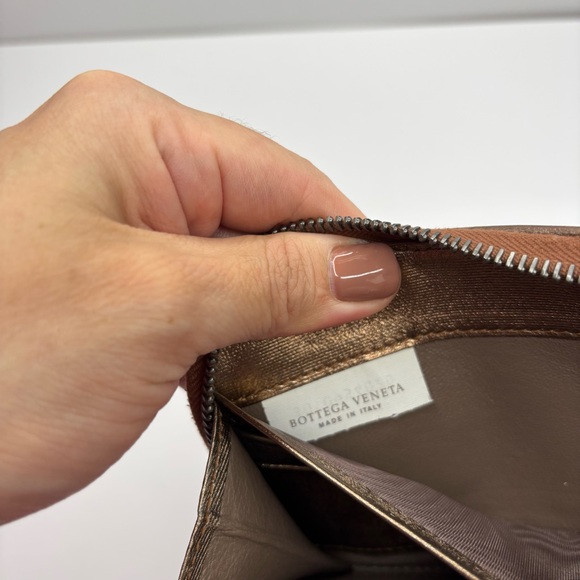 Bottega Veneta Intrecciato Leather Long Wallet - Picture 10 of 11